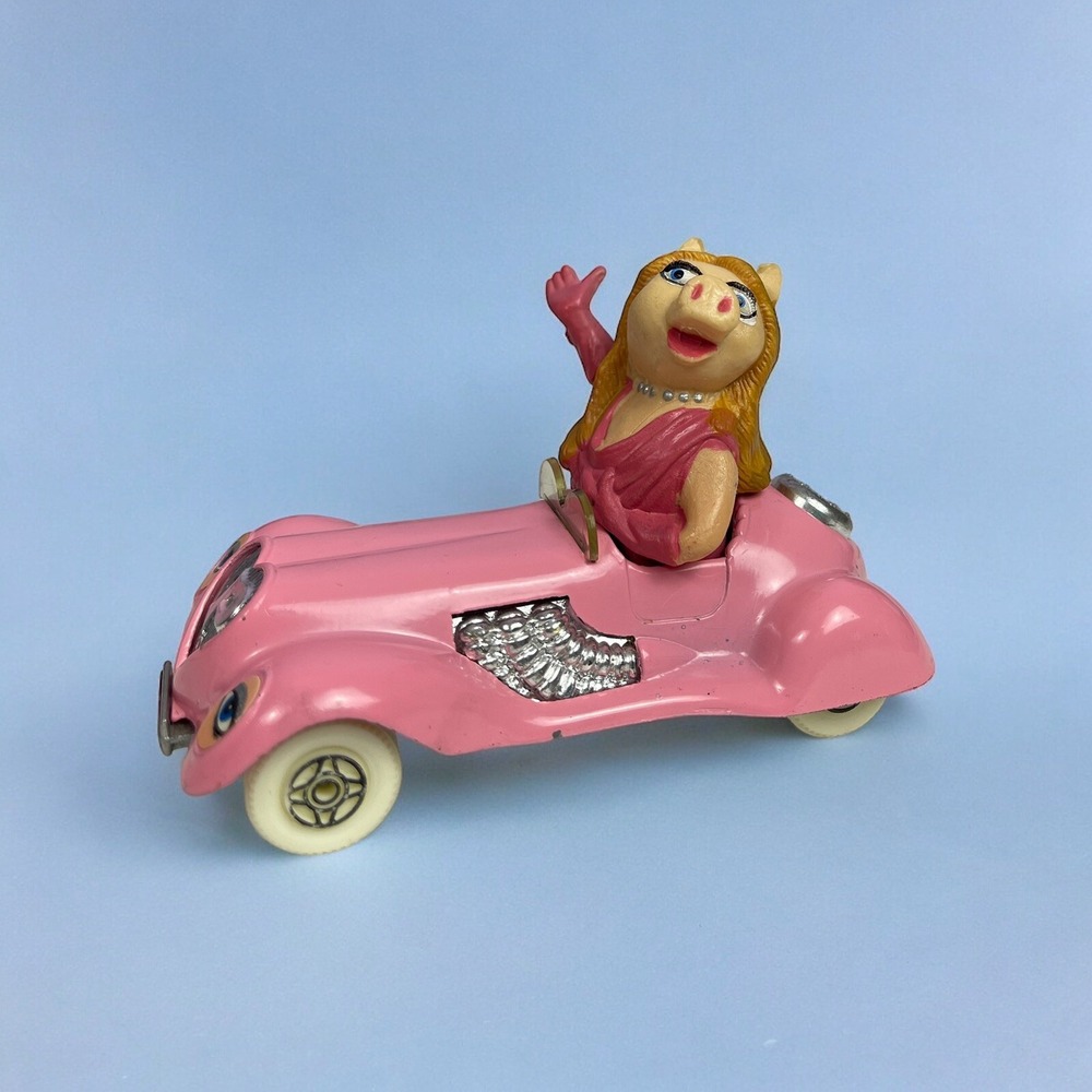 Vintage 1979 Corgi Miss‎ Piggy In Pink Metal Car Jim Henson
